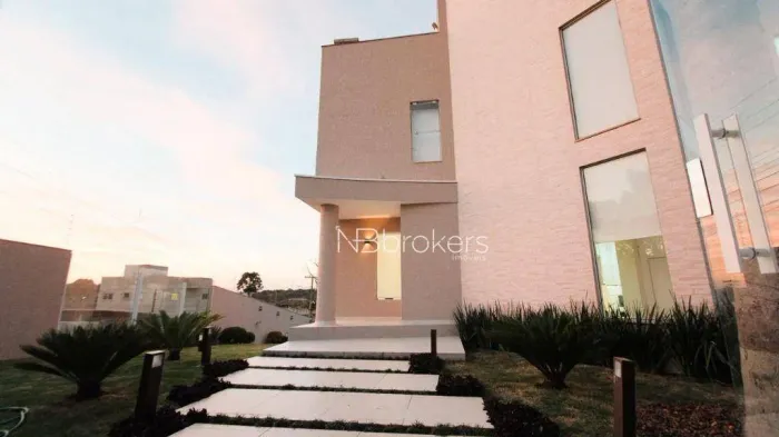 ALTO PADRÃO NO BOTITUATUVINHA: 363m² PRIVATIVOS!