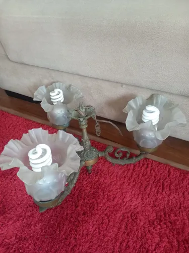 Lustre com arandela colonial 3 tulipas