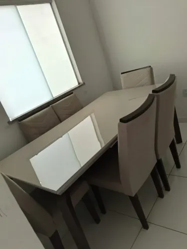 Mesa de jantar zap *