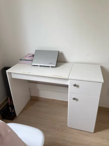 Mesa escritório/ camarim 