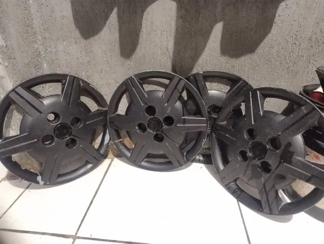 Calotas GM aro 15