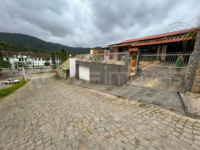 Casa à Venda no Bairro Garcia em Blumenau