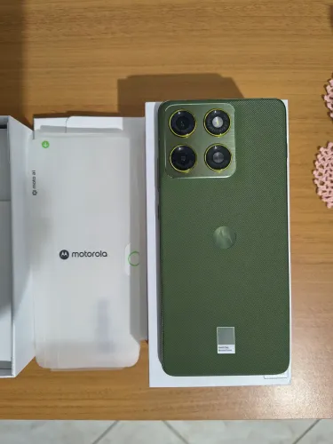 Moto Edge 70 5G celular zero sem uso com nota fiscal faço envio olx