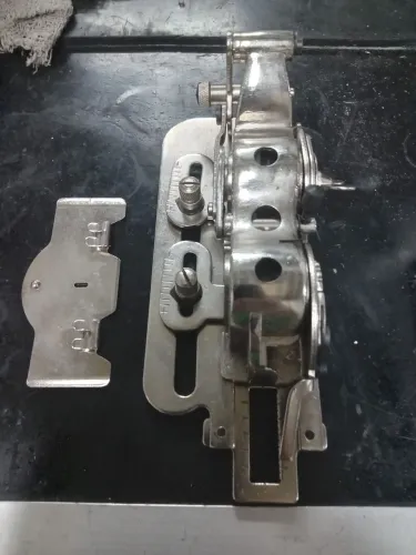 Caseador de Botão YS Orient YS-4454 - Buttonholer para Máquina de Costura