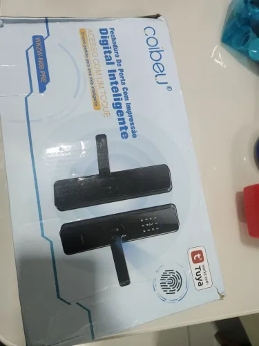 Fechadura de porta smart com Wi-Fi e leitor digital tag e senha