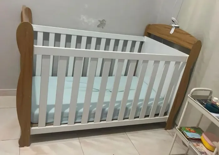 Berço com colchão