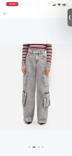 Calça jeans cargo skater