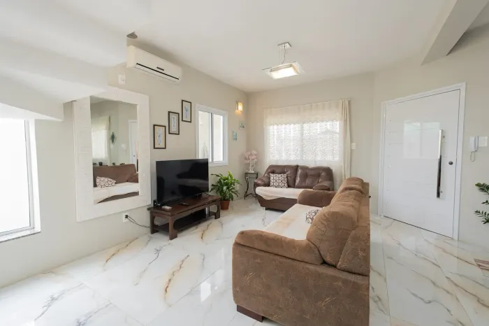 Casa mobiliada à venda no Laranjal, Pelotas - 300 m², 3 quartos, lareira e espaço gourmet