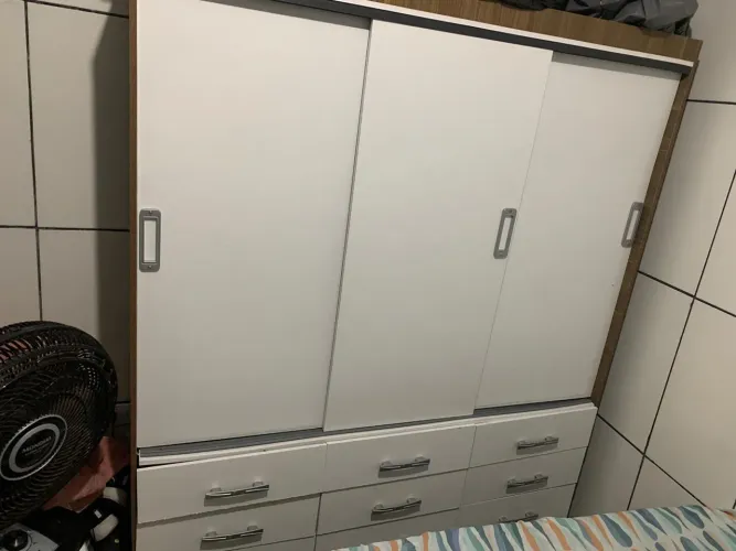 Vendo guarda roupa casal
