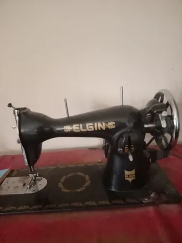 Máquina antiga de custura