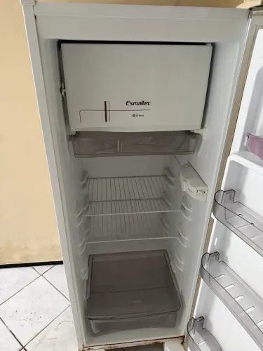 Vendo geladeira
