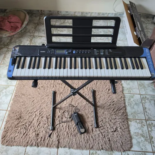Vende-se teclado musical cassio 