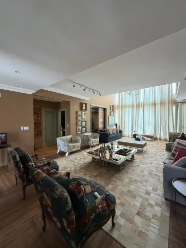 Vendo uma Casa no Condomínio Porto Seguro