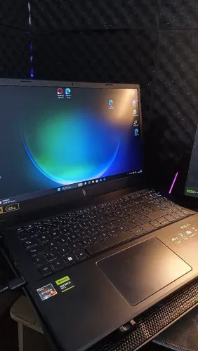 NITRO V15