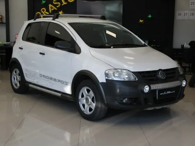 Volkswagen Crossfox 1.6 MI Total Flex 8V 5P 2008
