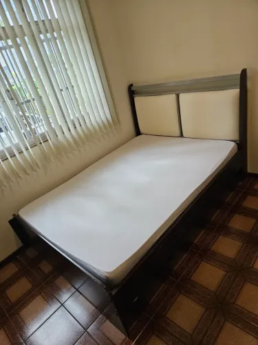 Cama de casal com colchão