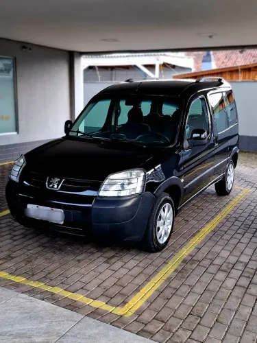 Peugeot Partner Van Escapade 1.6 Flex 16V 5P 2011