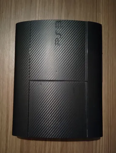 PS3 Super Slim + Jogos exclusivos (mídia física)