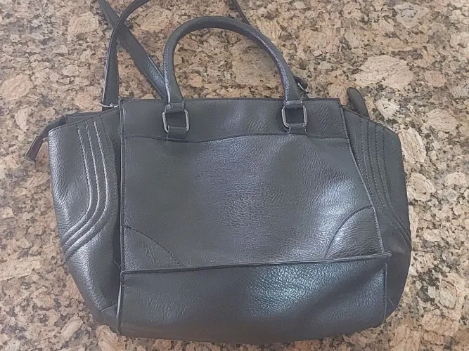 Bolsa feminina de couro 