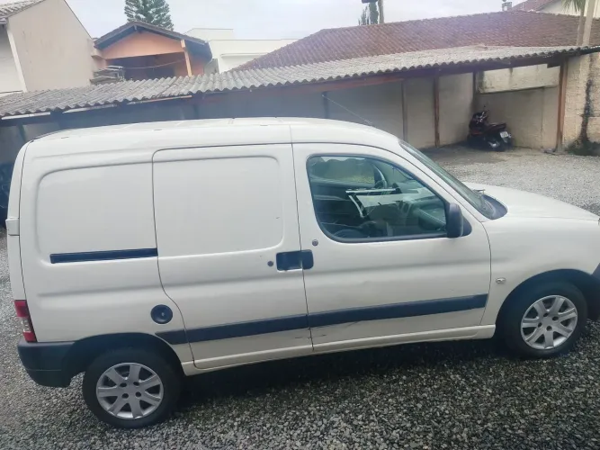 Peugeot Partner Furgão 1.6 16v/ 1.6 16V Flex 3P 2021