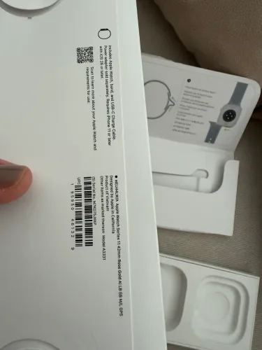 Apple Watch Series 11 42mm Rose Gold GPS
