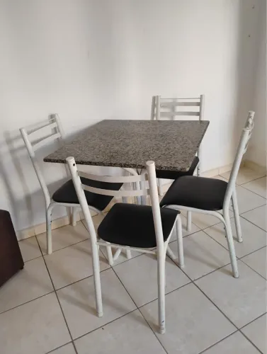 Mesa de mármore 