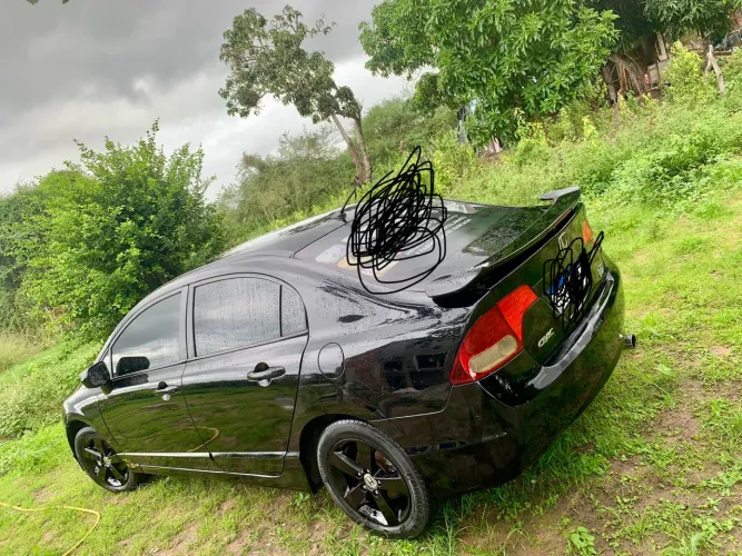 Honda Civic Sedan LXS 1.8/1.8 Flex 16V Aut. 4P 2010