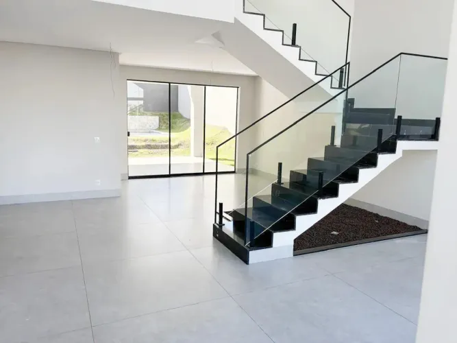 Casa de Condomínio com 3 Quartos à venda, 262m² - Residencial Goiânia Golfe Clube