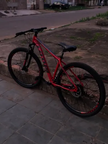 Bike aro 29 vermelha zerada