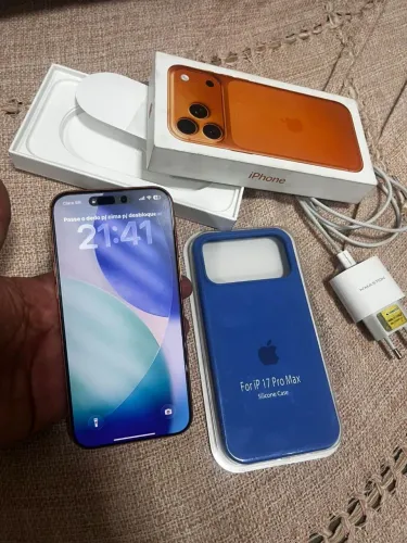 iPhone 17 pro max 