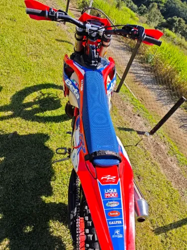 Vendo moto BETA 300RR 2 TEMPO ANO 2023