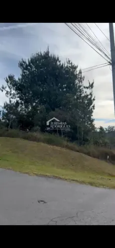 TERRENO NO CONDOMÍNIO IPORANGA