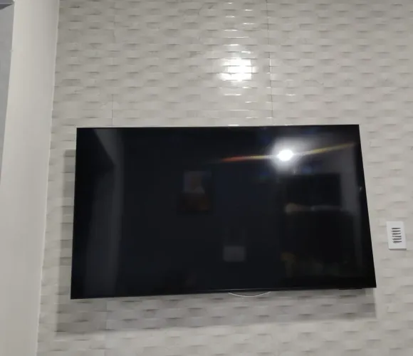 Smart TV 55" Samsung 4K UHD Crystal UHD UN55U8600FGXZD Tizen Bixby 3 HDMI