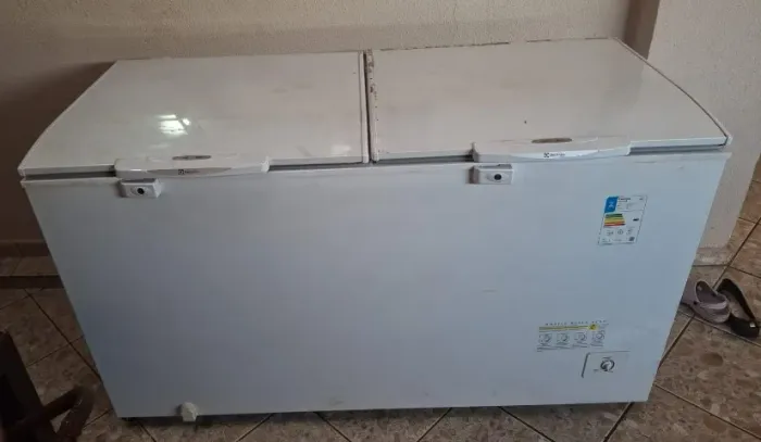 Freezer - 550 L, PRONTO PARA USO -