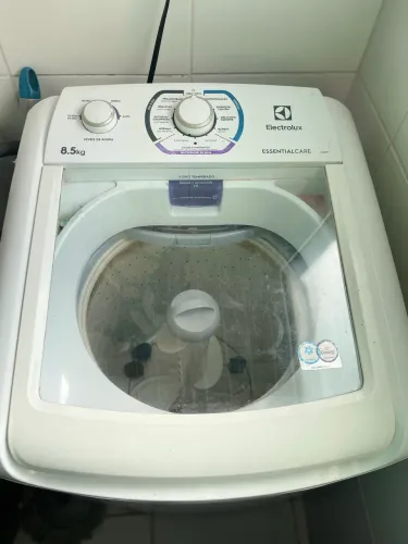 Máquina de lavar Eletrolux 8,5kg em ótimo estado 