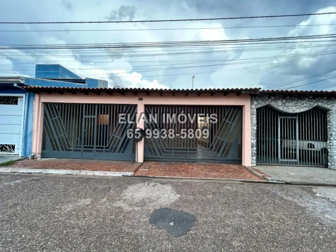 Casa Espaçosa com 3 Quartos sendo 01 Suíte Master e Ampla Área Externa