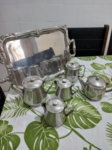 Vende conjunto de  cafe e chá  em inox 250 reais no PIX