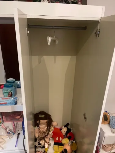 Guarda roupa 4 portas com espelho 