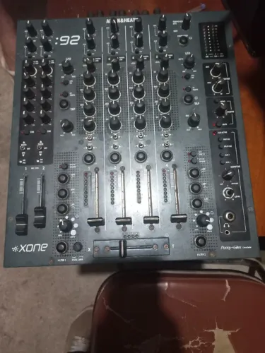 Mixer Xone 92
