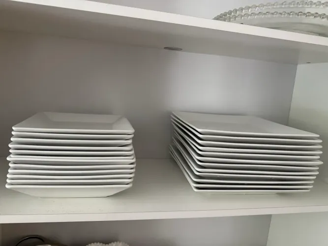 Conjunto pratos quadrados Oxford (12 jantar + 12 sobremesa)