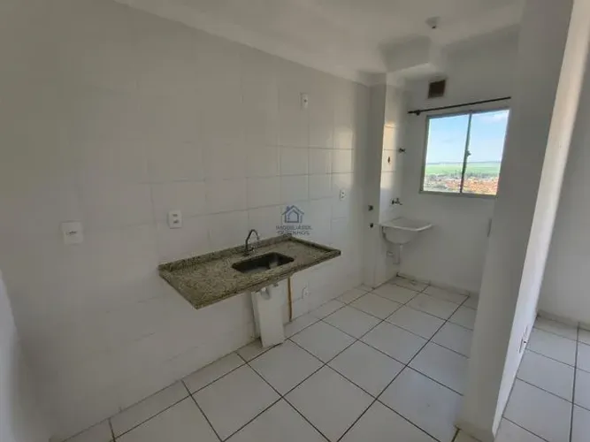 Apartamento com 2 Quarto(s) e 1 banheiro(s) para Alugar, 49 m² por R$ 1200 / Mês