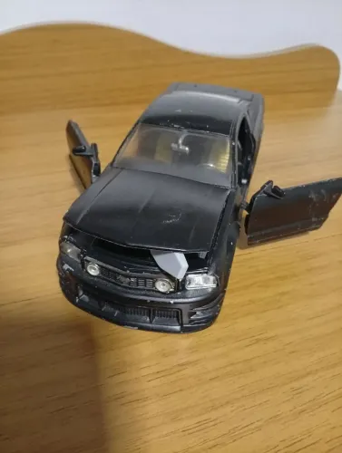 Mustang Jads Toys 1:24 em metal