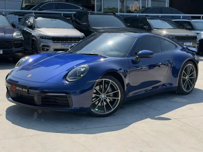 Porsche 911 Carrera 3.0 24V H6 PDK 2024