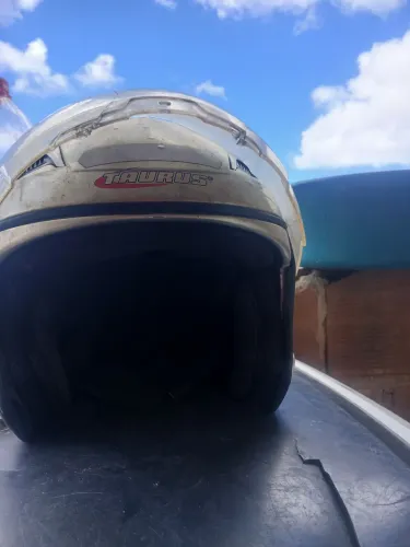 Capacete taurus robocop 60