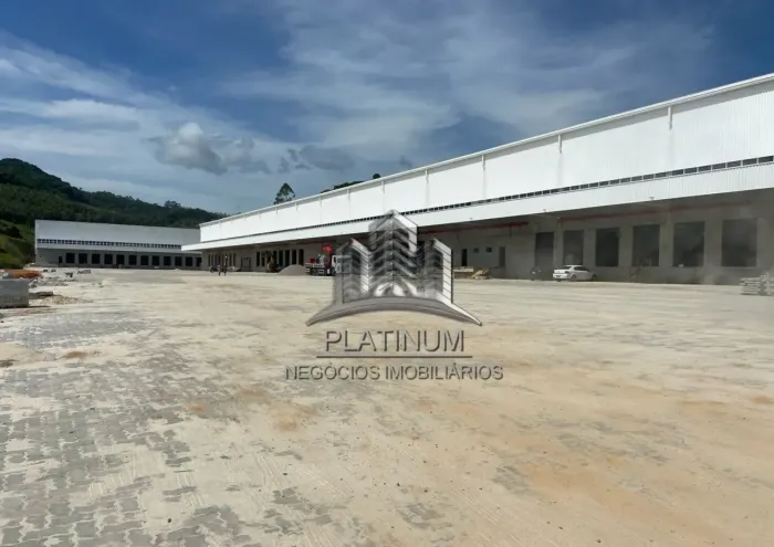 Imóvel para aluguel com 3000 metros quadrados em Brilhante I - Itajaí - SC