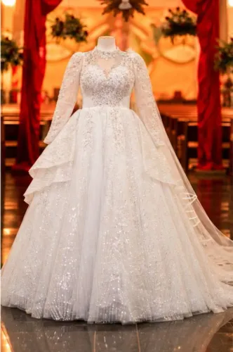 Vestido de noiva belíssimo