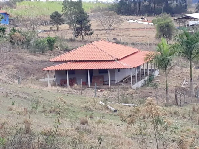 Sítio em Rezende Costa