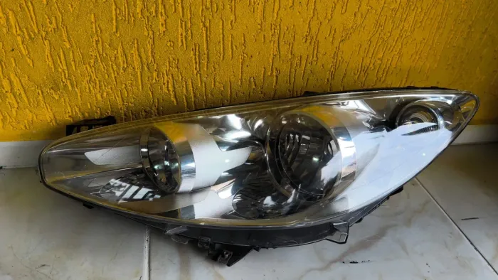 Farol Peugeot 308 