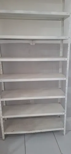 Vendo 3 prateleiras de aço 