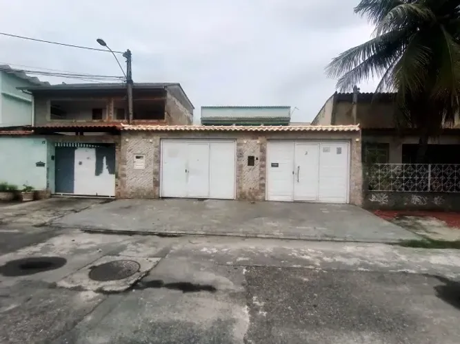 REALENGO - LINDA CASA 2 QUARTOS COM GARAGEM